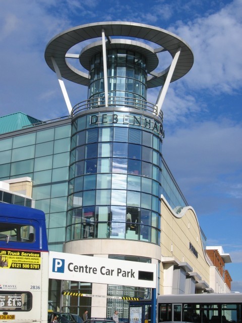 am anderen Ende des Kaufhauses