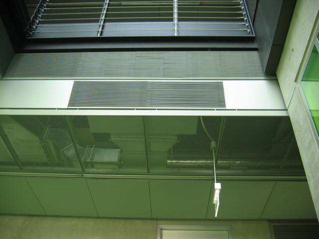 Unter dem Fußboden ...