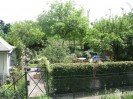 Idyllische Gartenanlage zwischen Autobahn und Bahntrasse