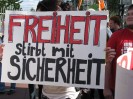 Freiheit stirbt mit Sicherheit