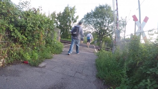 Mit dem Rad zur Arbeit - Fußgängerübergang