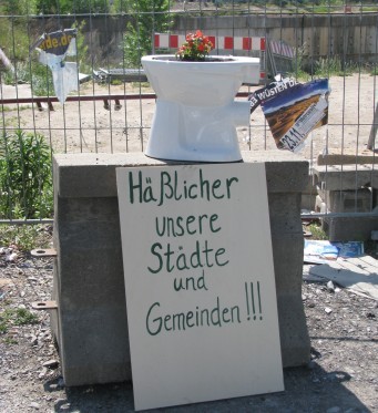 Von öffentlichen Toiletten und Teppichklopfstangen - Bild 1