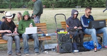 Sommerauftakt in Berlin - Fête de la musique (The Roads, Michél Kroll, Rubber Hair, ...) - Bild 12